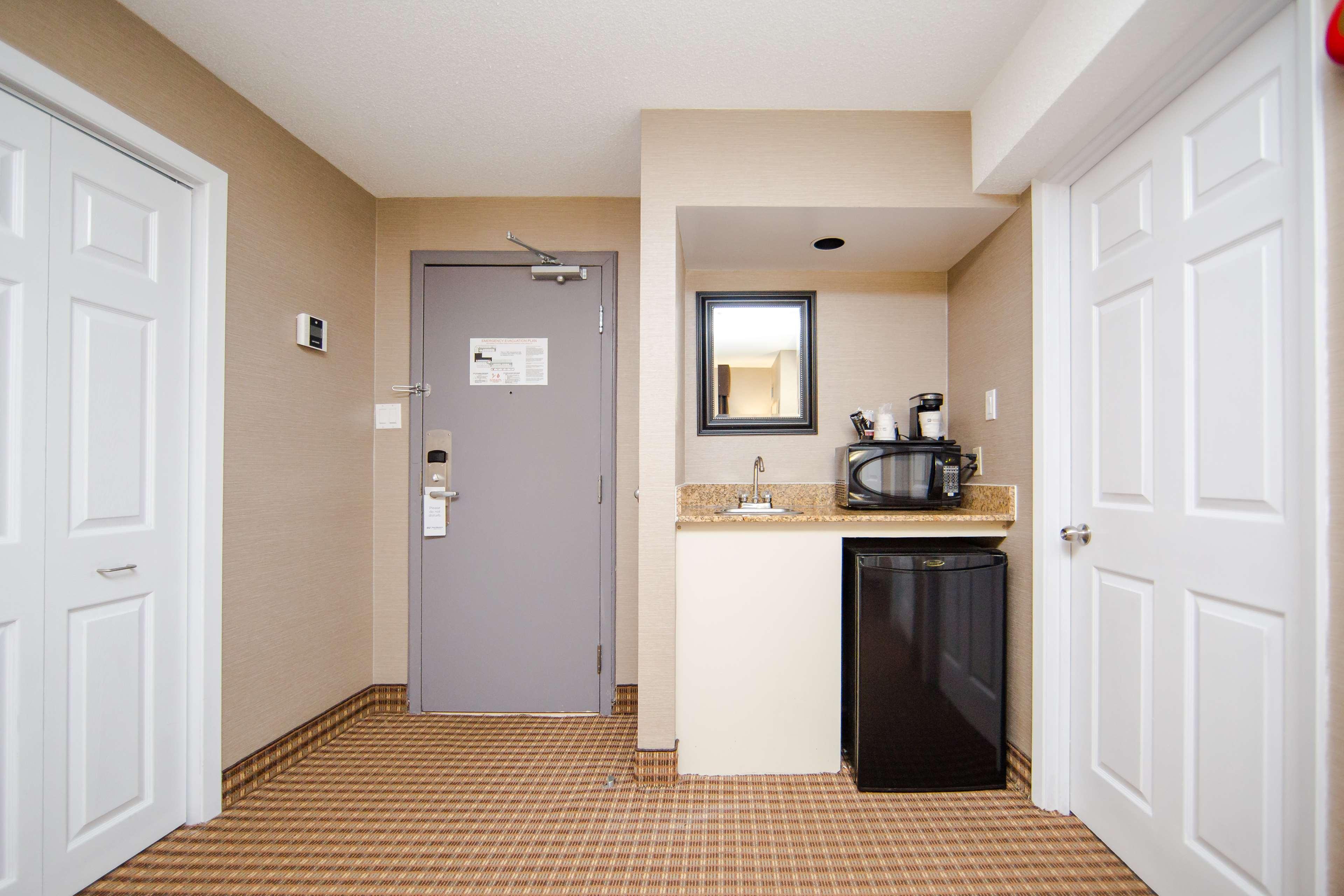 Best Western Plus Ottawa Kanata Hotel And Conference Centre Esterno foto