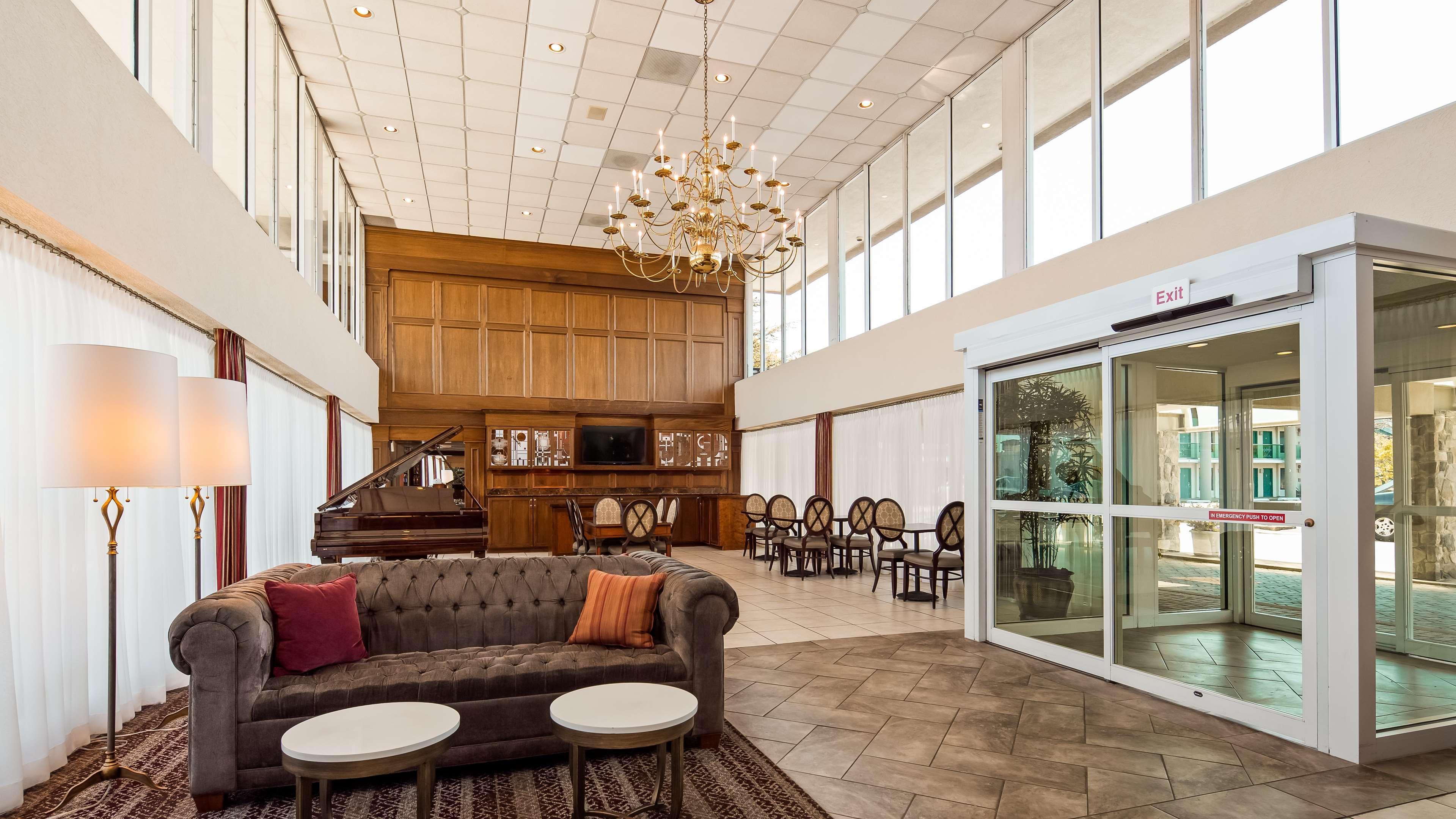 Best Western Plus Ottawa Kanata Hotel And Conference Centre Esterno foto