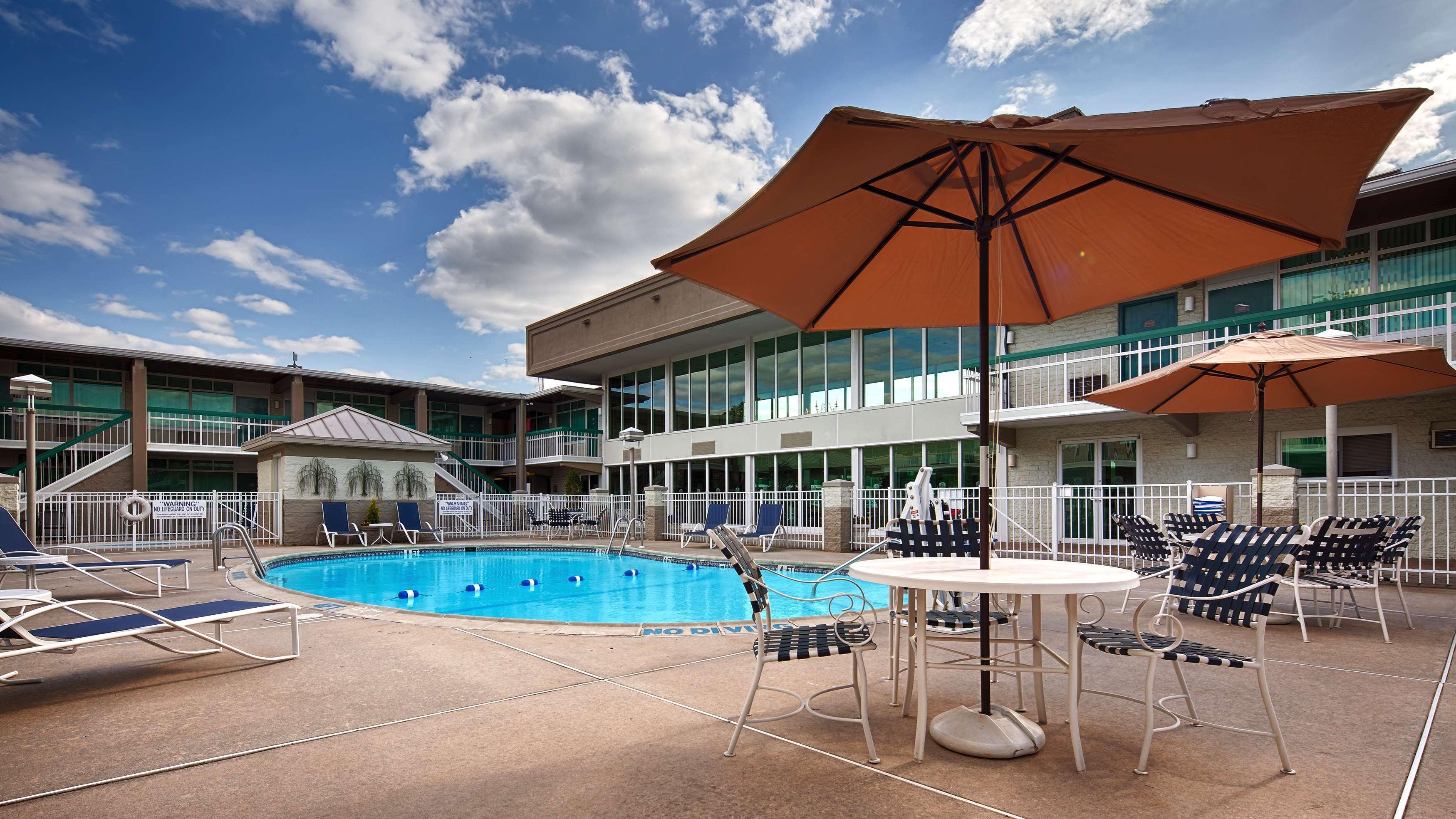 Best Western Plus Ottawa Kanata Hotel And Conference Centre Esterno foto