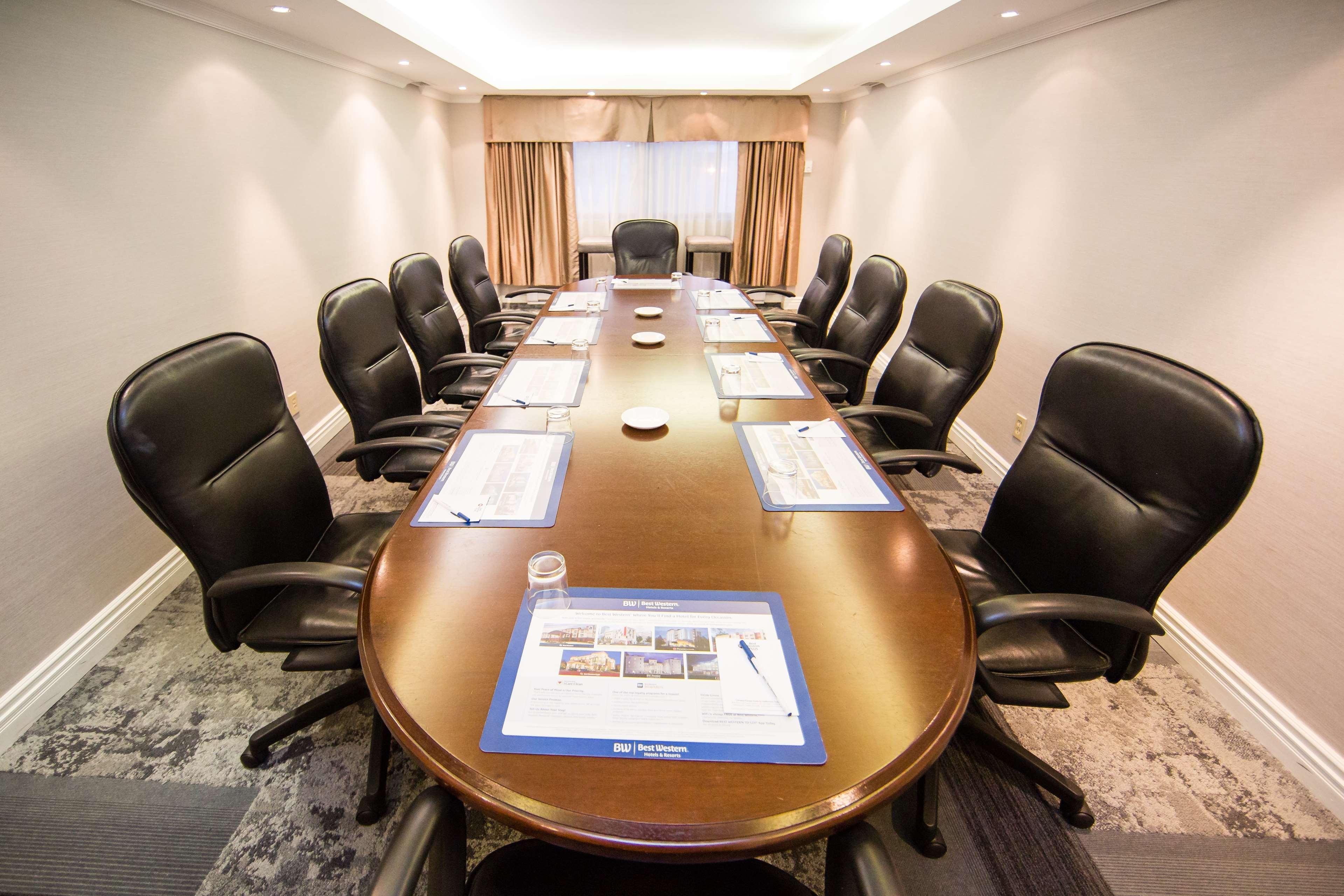 Best Western Plus Ottawa Kanata Hotel And Conference Centre Esterno foto