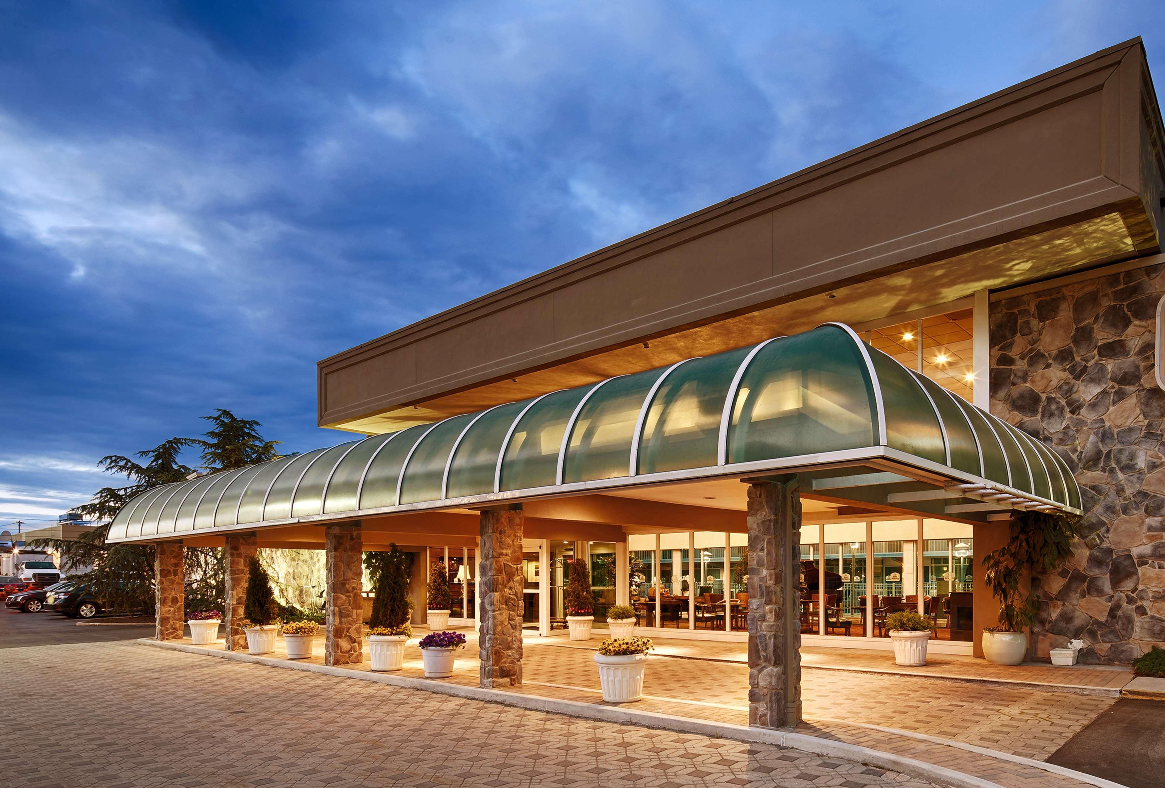 Best Western Plus Ottawa Kanata Hotel And Conference Centre Esterno foto